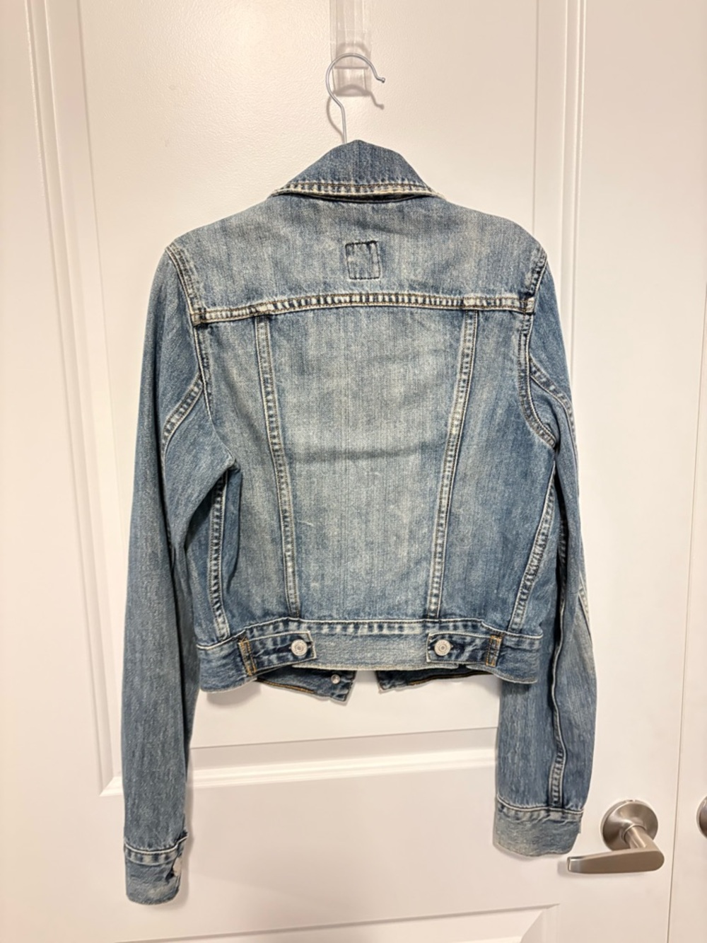 Levi's Light Blue Denim Jacket XS- Special edition floral label - Picture 4 of 4